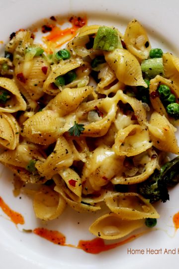 Easy Pasta shells with peas and broccoli greens Weeknight quick dinner ideas